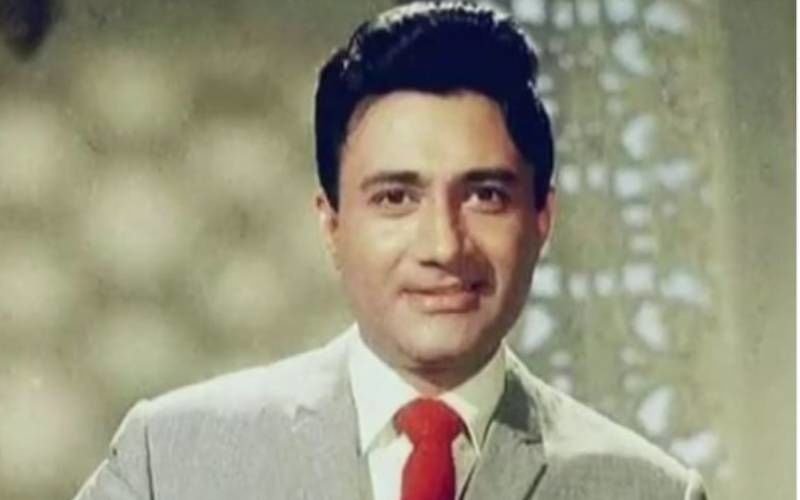 Vinod Maheshwari at his desk